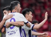 开云足球直播-包含上海绿地申花战平河南建业，两队握手言和的词条