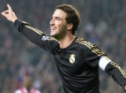 开云体育平台APP-赛道风云，索伯轻取阿斯顿马丁，维斯塔潘状态火热再显王者风范