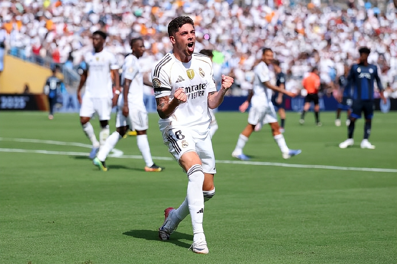 关于皇马中场再添进球，全队士气高涨的信息