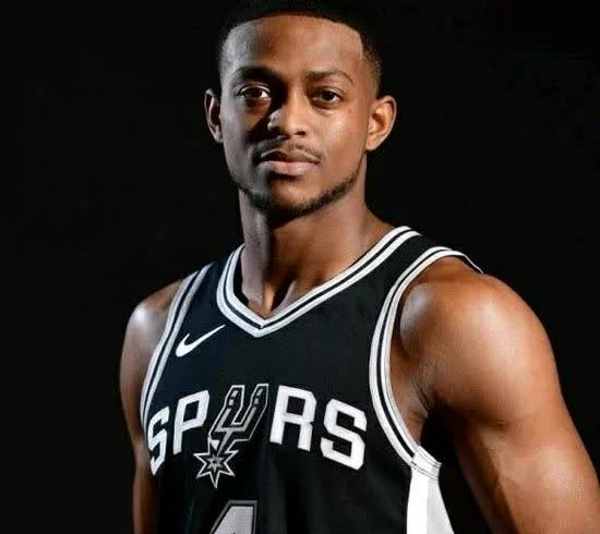 热火B队横扫马刺,福克斯关键制胜的简单介绍 热火B队横扫马刺,福克斯关键制胜的简单介绍