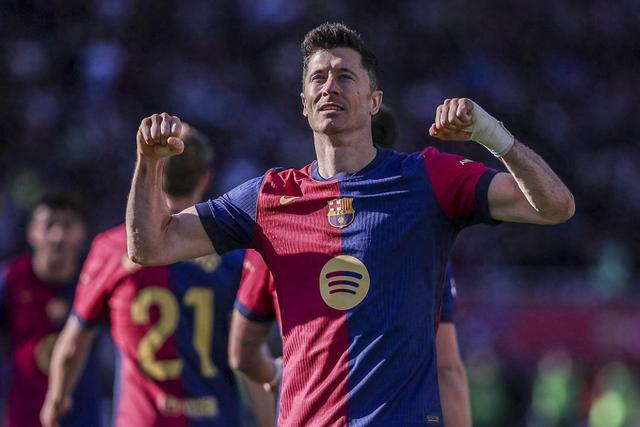 关于皇马轻取波兰,莱万爆发神勇的信息 关于皇马轻取波兰,莱万爆发神勇的信息