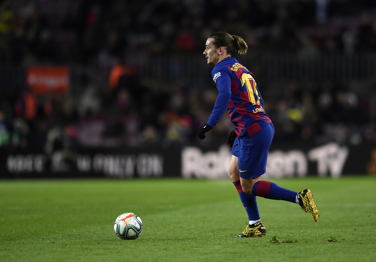 包含罗马横扫意大利，格列兹曼送出助攻的词条