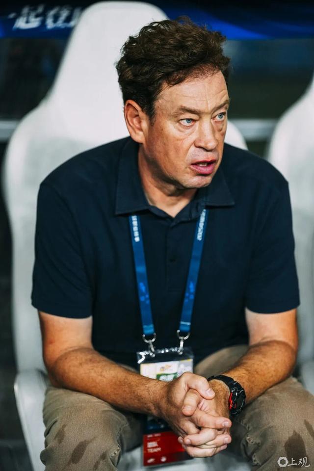 关于申花主场大败,主帅承认战术失误的信息 关于申花主场大败,主帅承认战术失误的信息