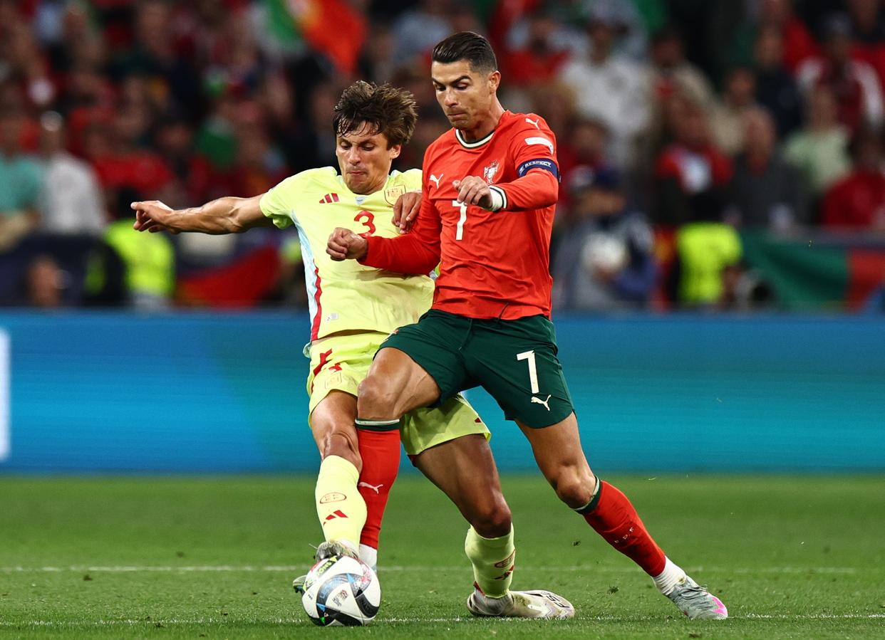 包含葡萄牙击败塞尔维亚,豪取胜利保持领先的词条 包含葡萄牙击败塞尔维亚,豪取胜利保持领先的词条