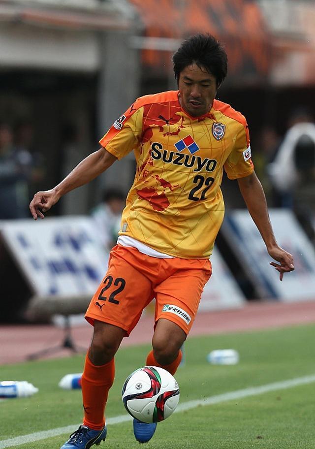 阿贾克斯高歌猛进,荷甲劲旅一路领先 阿贾克斯高歌猛进,荷甲劲旅一路领先