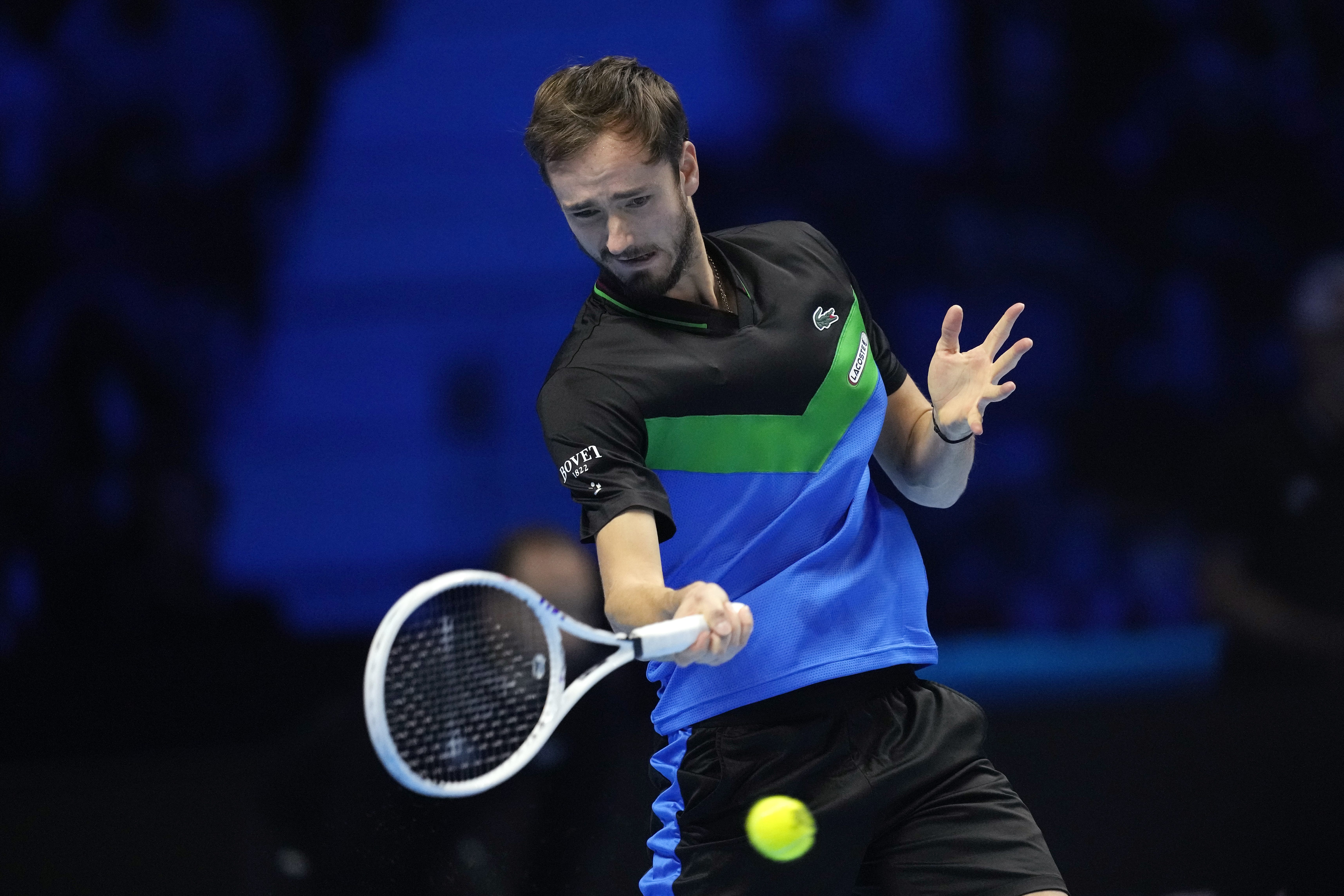 温网翻盘ATP总决赛，梅德韦杰夫扛起全队