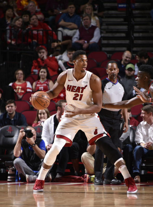 魔术力克热火,保罗带队取胜的简单介绍 魔术力克热火,保罗带队取胜的简单介绍