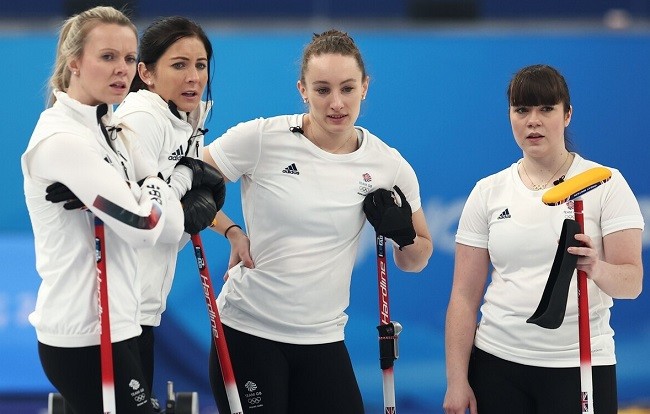 中国队鏖战英格兰队，波尔统治全场