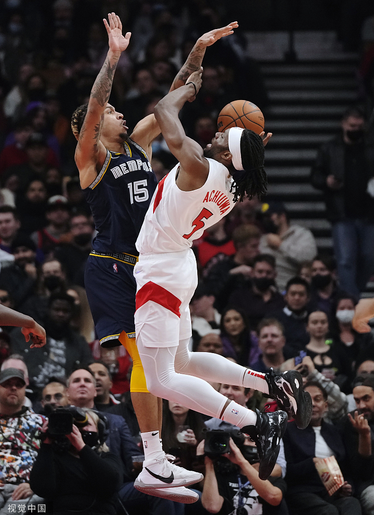 灰熊碾压太阳,范弗利特惊艳四座的简单介绍 灰熊碾压太阳,范弗利特惊艳四座的简单介绍