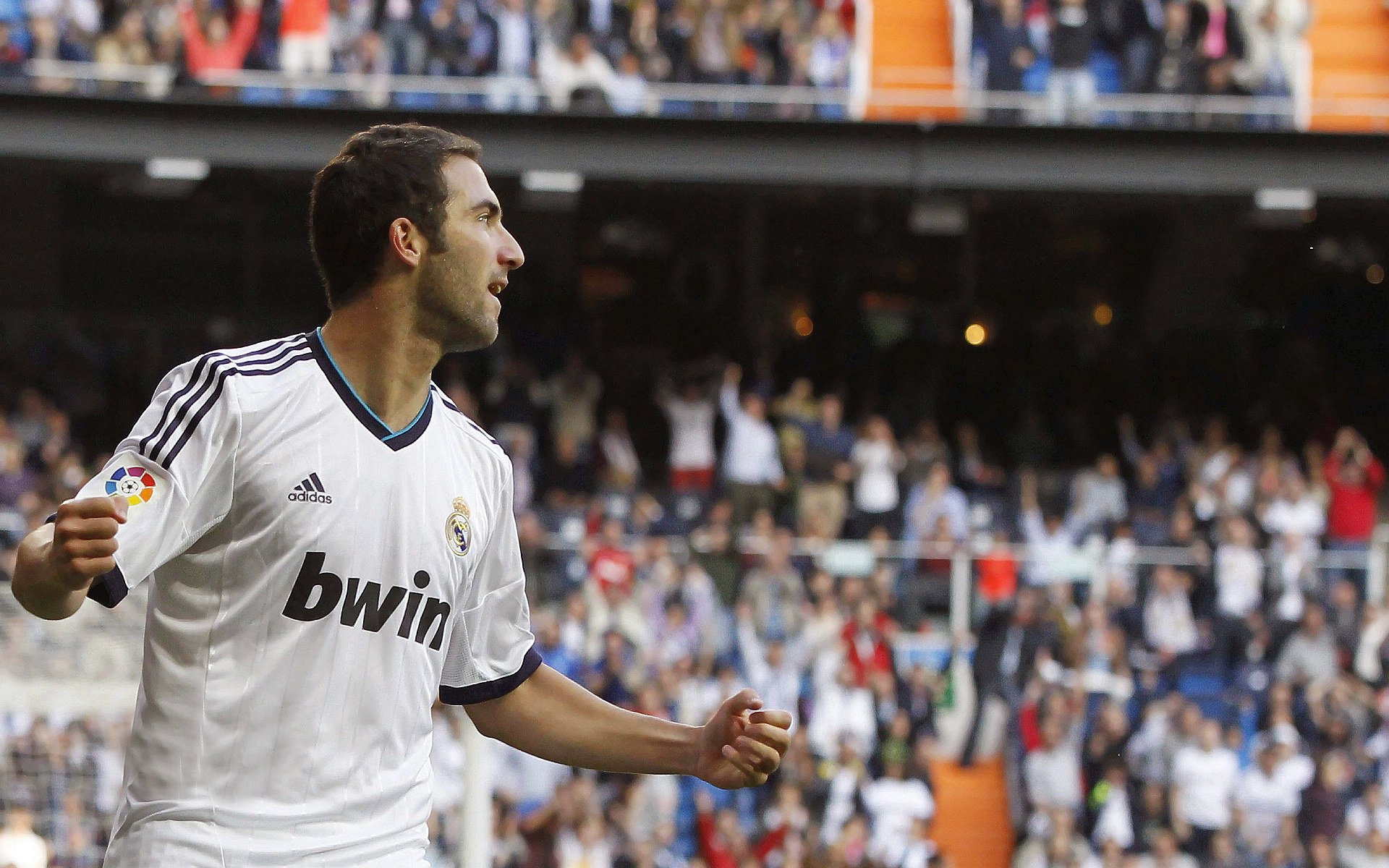 哈兰德攻防转换核心价值凸显，苏格兰强压那不勒斯折射现代足球战术博弈