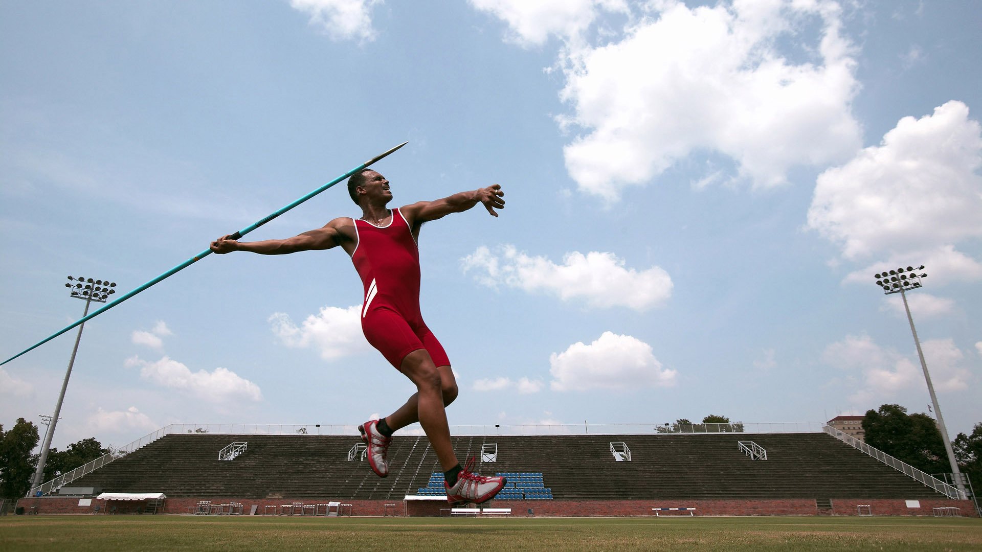 掌控者与逆袭者，卡马文加的比赛艺术与多特蒙德的南美征服